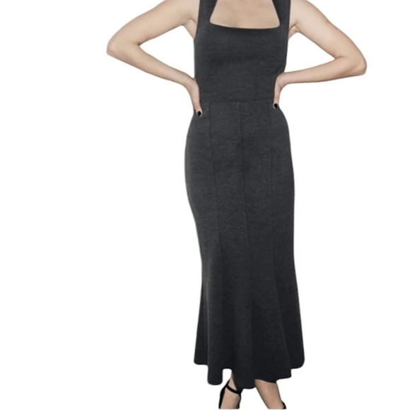 Zara Dark Gray Ruffled Hem Pull On Midi Skirt NWT Size Medium - Picture 1 of 8